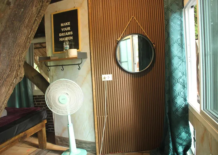 Do Dee Cafe Hostel Bangkok